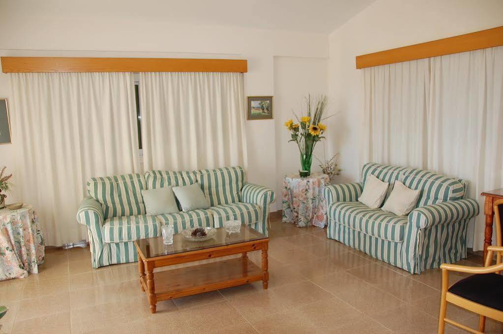 Villa Chrysanthia Polis Kültér fotó